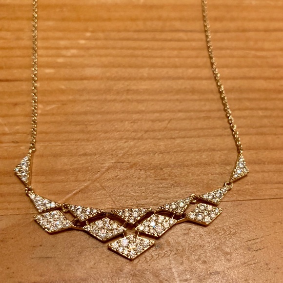 NADRI Luminous Cubic Zirconia Bib - Picture 4 of 8